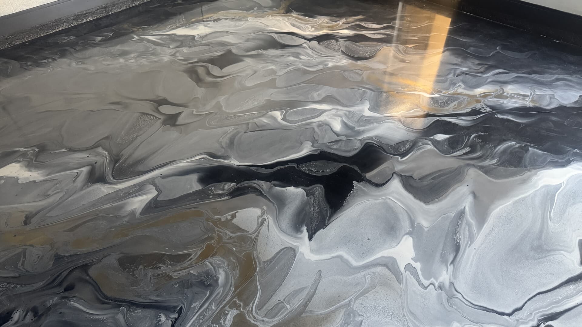 prada resin llc miami fl 2025 10 21T00:05:46.711417Z 77642.8794412066